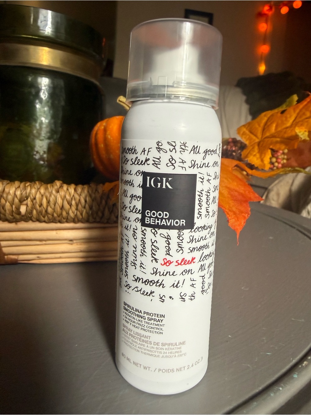 IGK Good Behavior Smoothing Spray – White